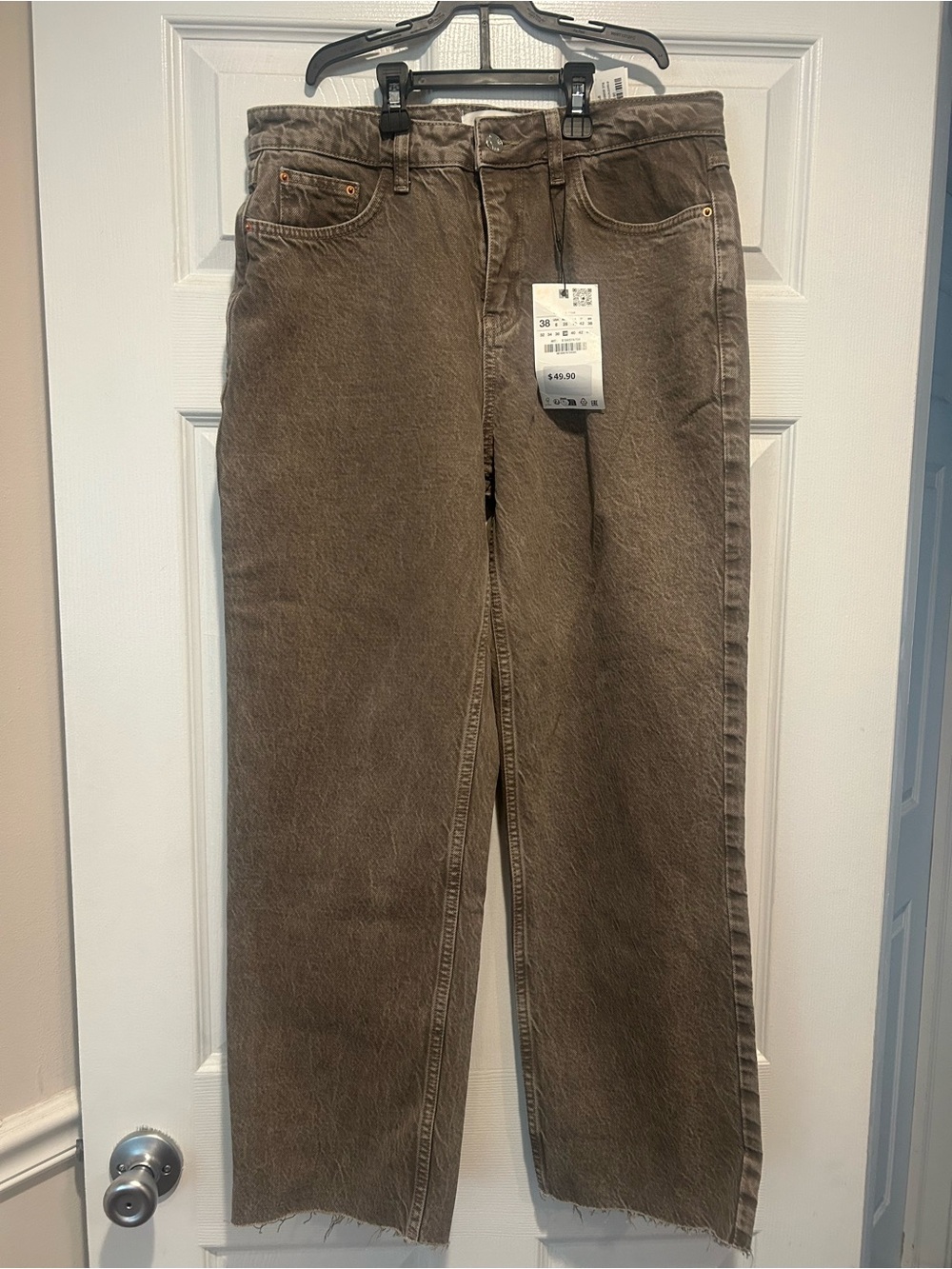 Zara Straight-Leg Jeans in Brown Wash
